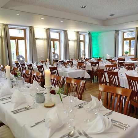 Deckert'S Hotel An Der Klosterpforte ルターシュタット・アイスレーベン エクステリア 写真